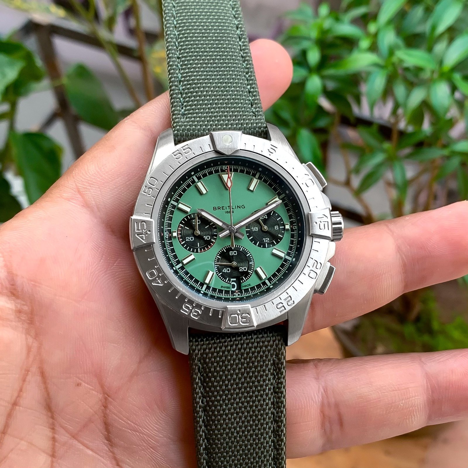 Breitling Avenger B01 Chronograph Green Edition